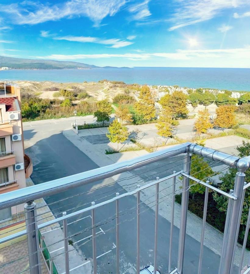 Golden View Przy Samym Morzu Plazy Apartment Primorsko Bagian luar foto
