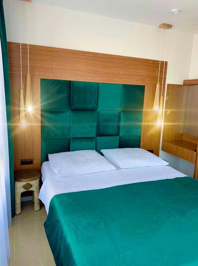 Golden View Przy Samym Morzu Plazy Apartment Primorsko Bagian luar foto